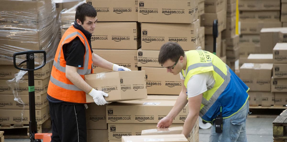 Amazon robotlar sabab 24 ming kishini ishsiz qoldiradi