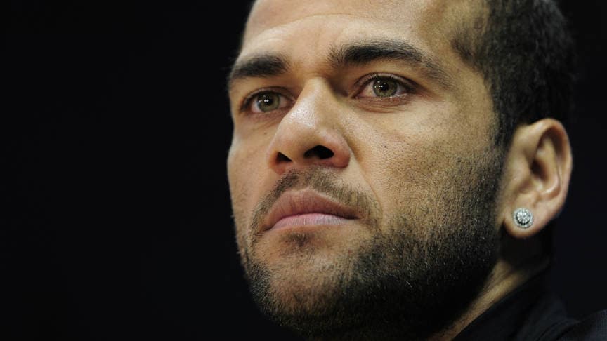Dani Alves "Yuventus" bilan shartnoma imzoladi