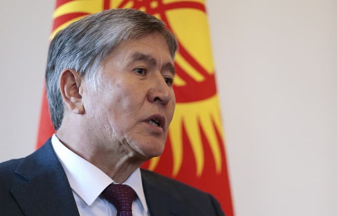Atambayev Farg‘onada vertolyot halokatga uchragani munosabati bilan Shavkat Mirziyoyevga hamdardlik bildirdi