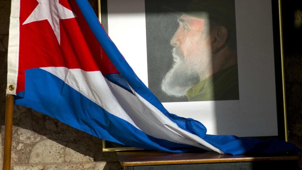 Urugvayda Fidel Kastro vafoti munosabati bilan motam e'lon qilindi