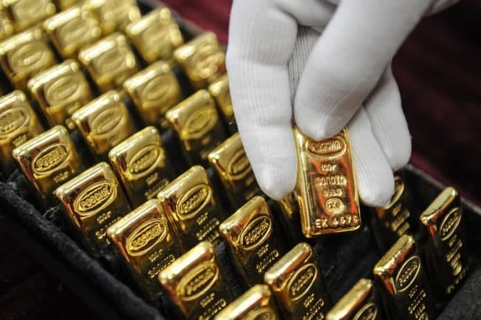 Gold bar prices hit new highs