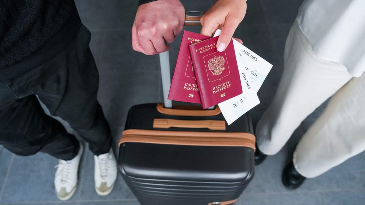Rossiyaliklarga multiviza berish taqiqi 10 noyabrdan kuchga kiradi