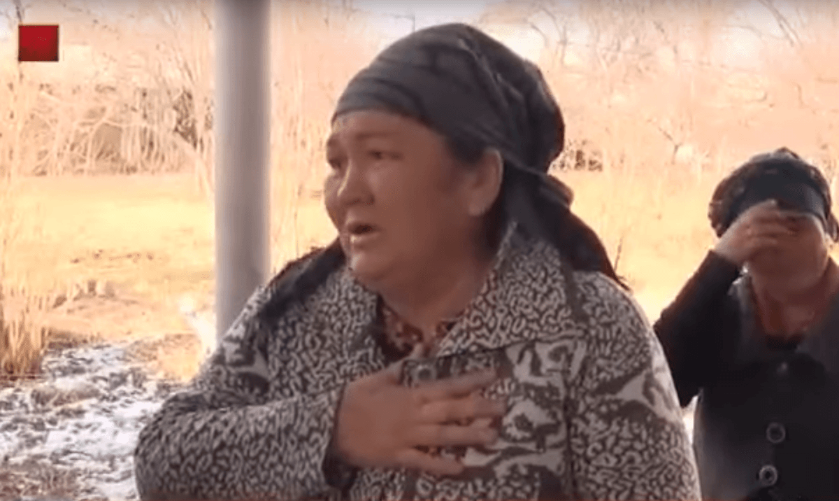 Video: Aqto‘beda yonib ketgan avtobus haydovchisining onasi O‘zbekiston xalqidan kechirim so‘radi