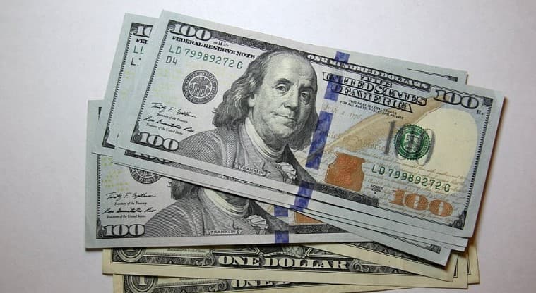 Dollar 14 yillik qadrini tikladi