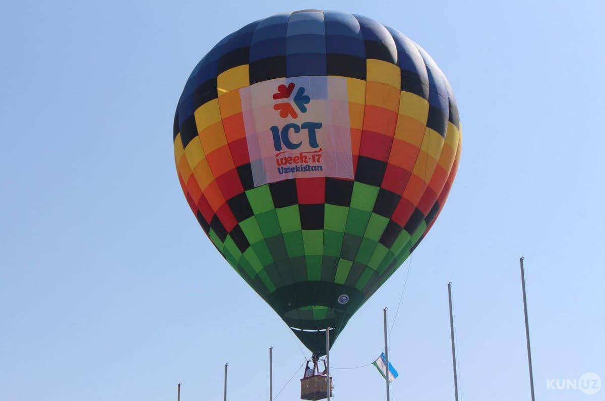Фото: Открытие выставки ICTEXPO 2017