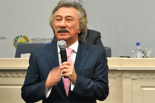 Farruh Zokirov Qirg‘iziston prezidenti tomondan taqdirlandi  