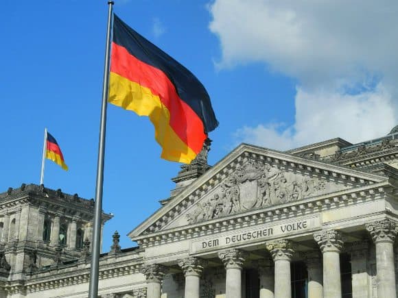 Germaniya Rossiyani sheriklar ro‘yxatidan olib, raqiblar qatoriga qo‘shdi