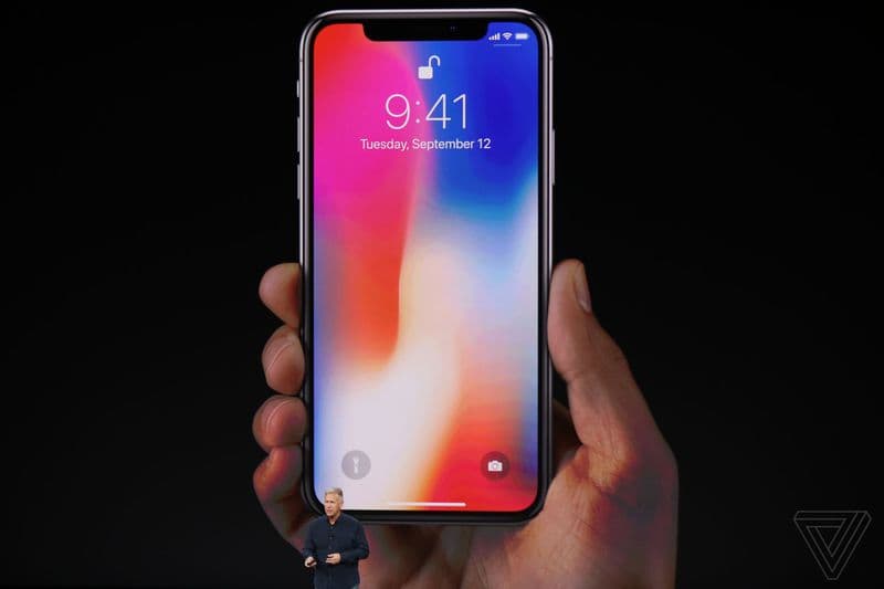 Apple uzoq kutilgan iPhone X qurilmasini namoyish etdi