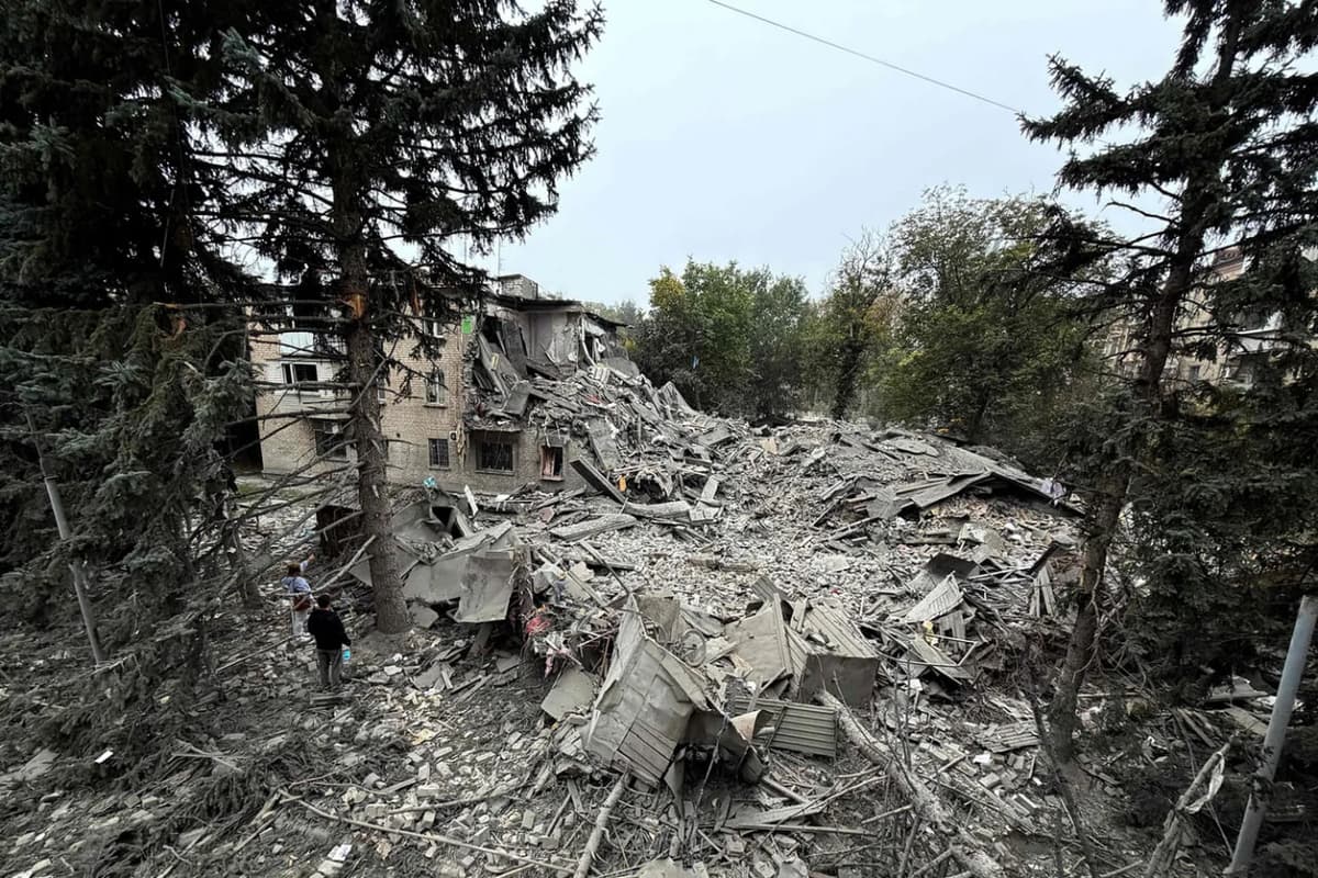 Zaporijjyadagi uyga bomba tushishi oqibatida 20 kishi halok boʻldi
