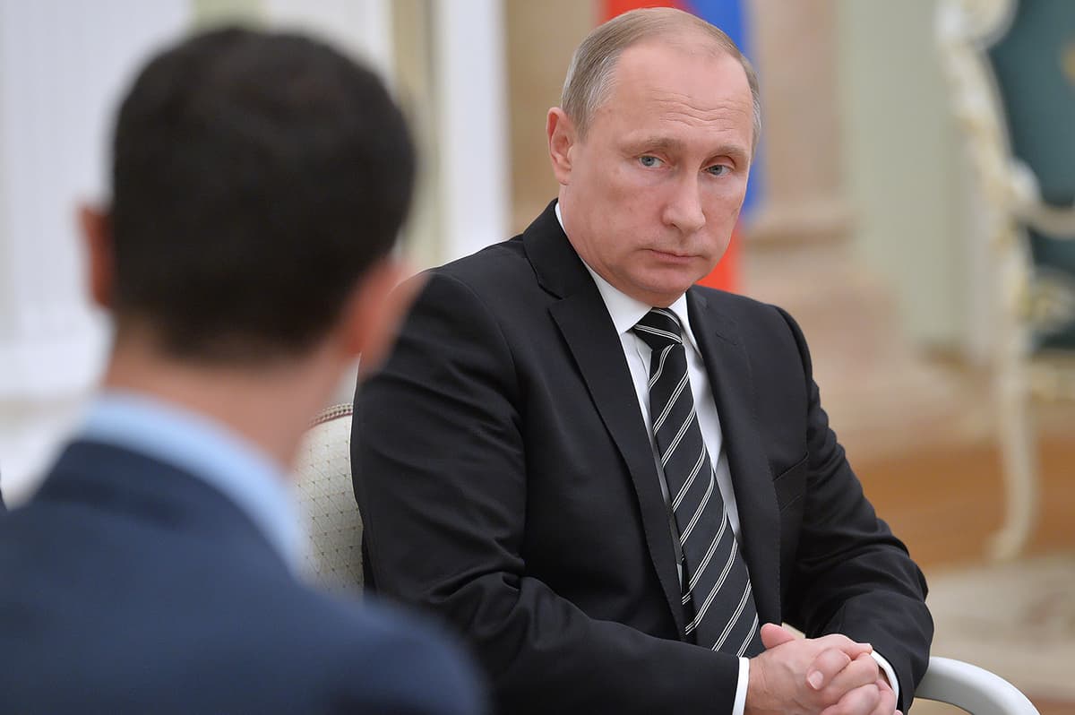 Kreml: Putin Asadning advokati emas