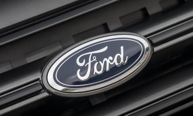 Ford o‘z mashinalarining to‘liq elektr versiyaga aylantirilishini e'lon qildi 