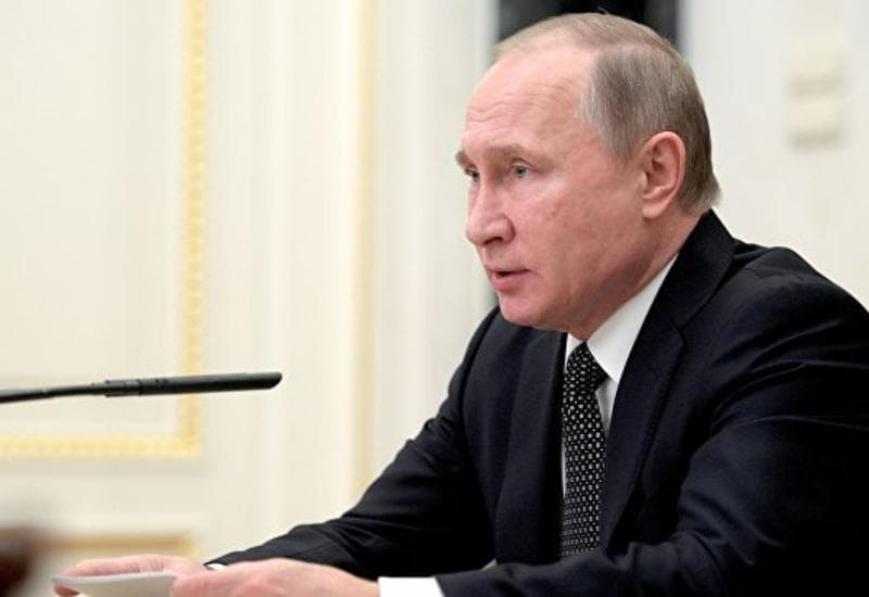 Putin Rossiya elchisi Karlovning nima uchun tansoqchilari bo‘lmaganiga izoh berdi