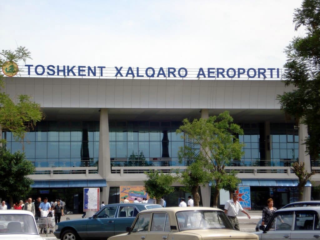 Dushanbe-Toshkent aviareysi yo‘lovchilari vizalarni aeroportlarda olishi mumkin