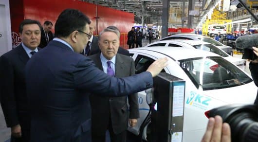 Nazarboyev Olmaotani elektrmobillarga o‘tkazmoqchi