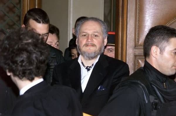 Францияда 43 йил аввалги ҳужумда айбланаётган террорчи  судланмоқда