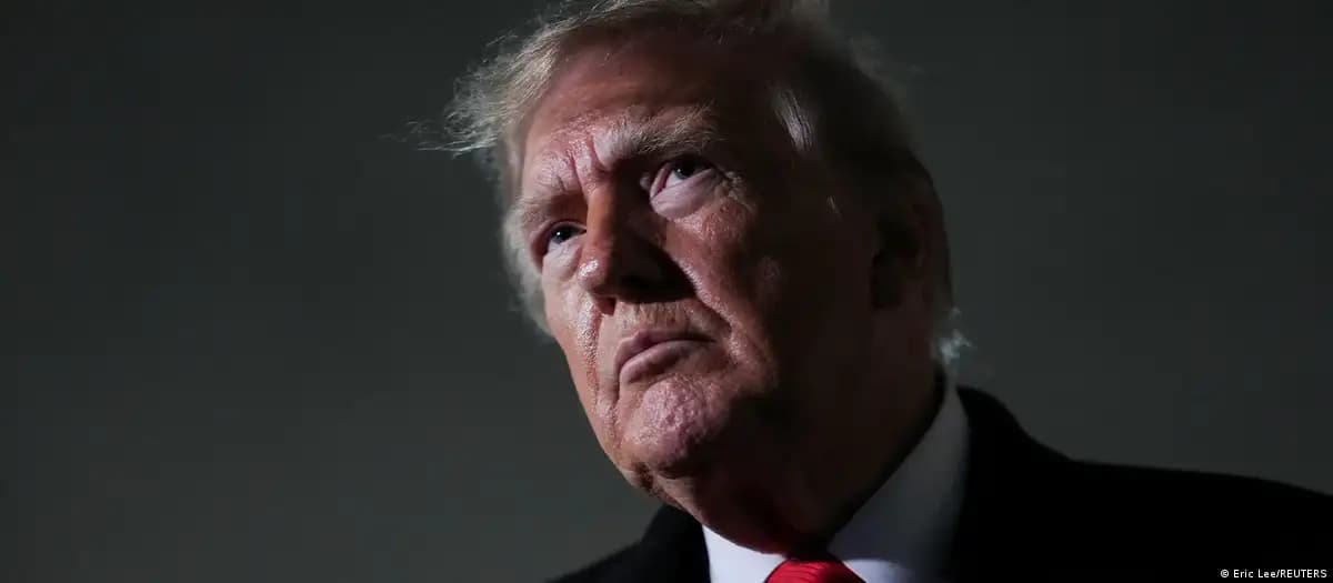 Трамп Россияга қарши «дўзахий санкциялар»ни ҳозирча жорий этмасликка қарор қилди