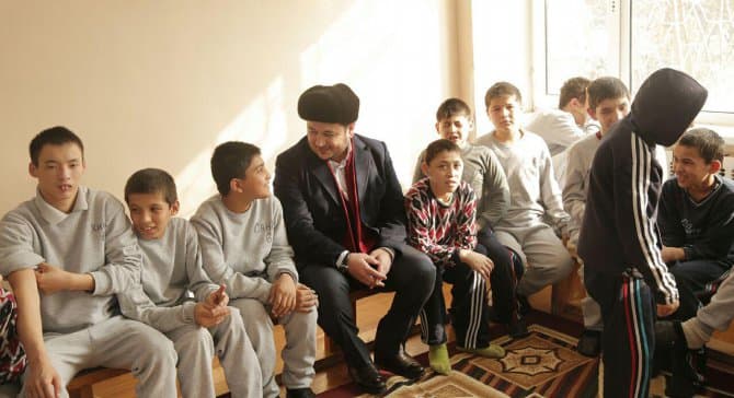 «Muruvvat» nogiron bolalar internat uyida xayriya tadbiri o‘tkazildi