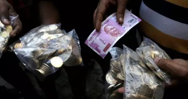 Hindistonda valyuta ayirboshlash 30 dollar bilan cheklab qo‘yildi