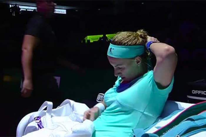 Rossiyalik tennischi WTAning yakuniy musobaqasi uchrashuvi vaqtida sochini kesib tashladi