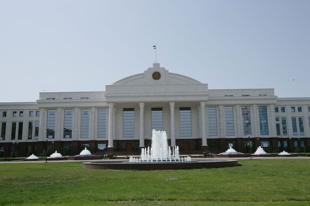 Senat 2017 yilgi bandlik dasturini tasdiqladi