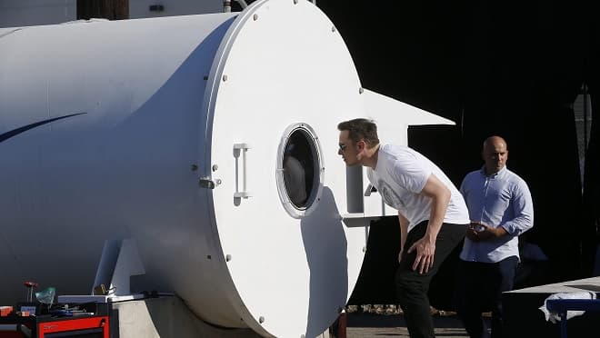 Ilon Mask Hyperloop kapsulasining tezlik bo‘yicha yangi rekordini o‘rnatdi