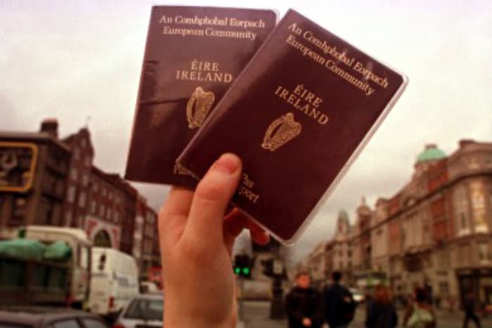 Britaniyaliklar orasida Irlandiya pasportiga ega bo‘lishni xohlovchilar soni ikki barobar ortdi