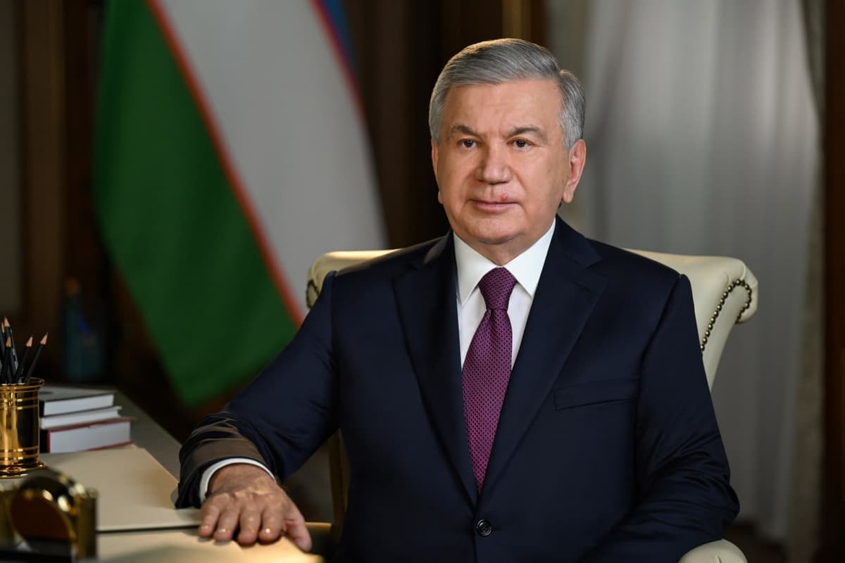 Uzbekistan adopts constitutional law defining powers of Presidential Administration