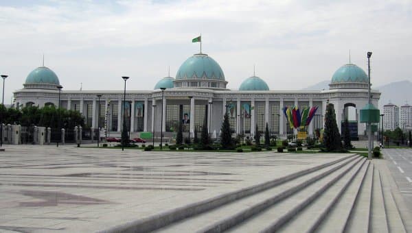 Turkmanistonning yangi konstitutsiyasiga ko‘ra prezidentlik muddati uzaytirildi