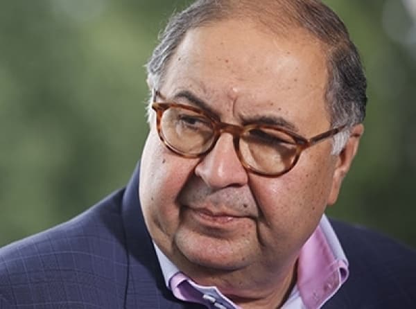 Alisher Usmonov Medvedev fondiga uy hadya qilganini izohladi
