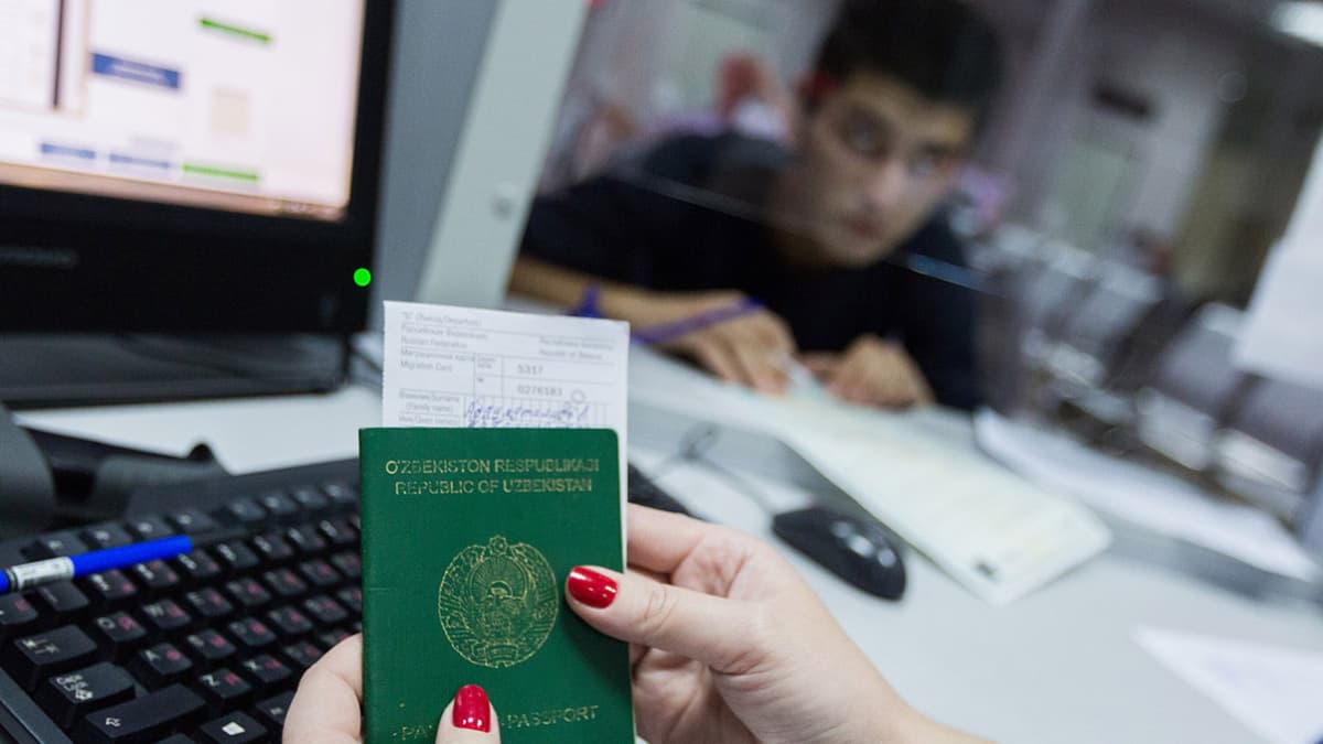 Rossiyada rus tilini bilmaydigan mehnat migrantlarini Arktikaga yuborish taklif etildi