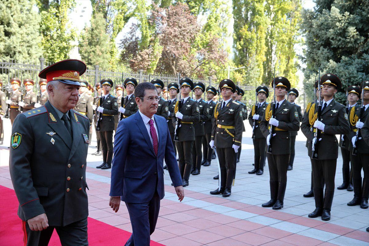 Turkiya milliy mudofaa vaziri O‘zbekistonga keldi