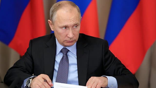 Putin Rossiya fuqaroligini olishda qasamyod keltirish tartibini tasdiqladi