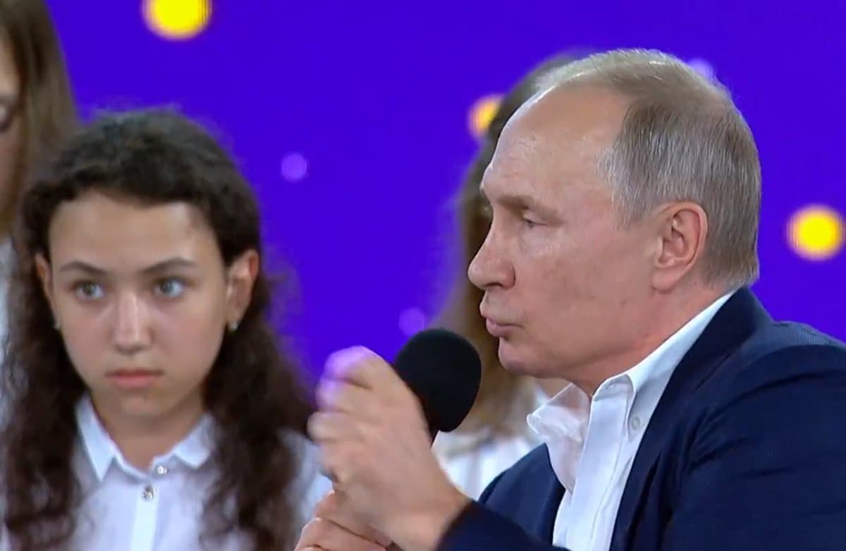 Putin 2018 yilgi saylovlarda ishtirok etish bo‘yicha qarorni hali qabul qilmadi