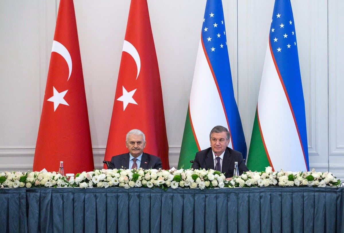 Shavkat Mirziyoyev Turkiya moliya va ishbilarmon doiralari vakillari bilan uchrashdi