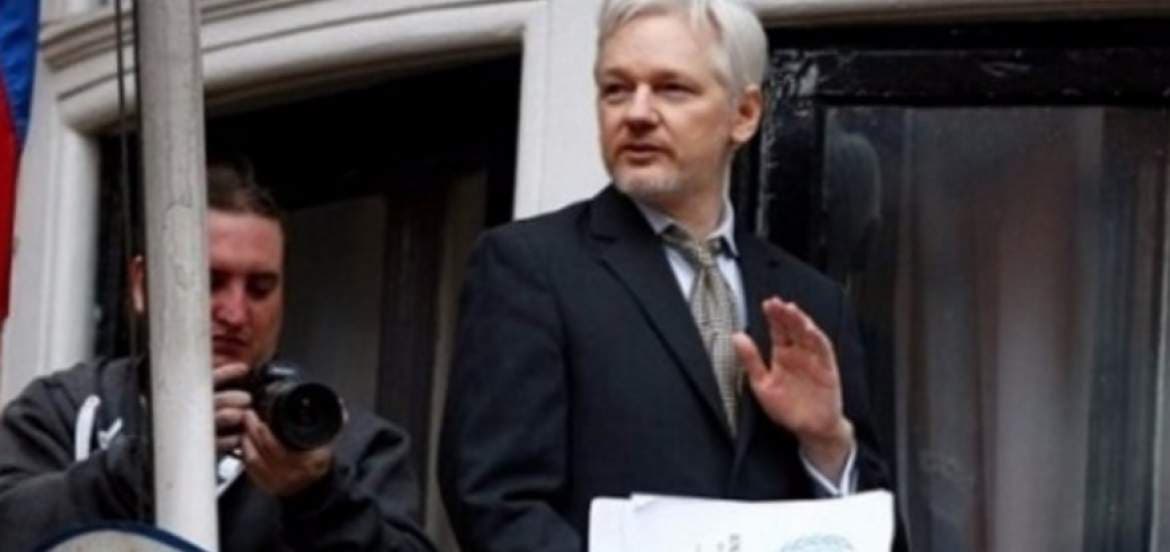 Assanj WikiLeaks informatori afv etilishi uchun AQSh sudi oldida javob berishga tayyorligini bildirdi
