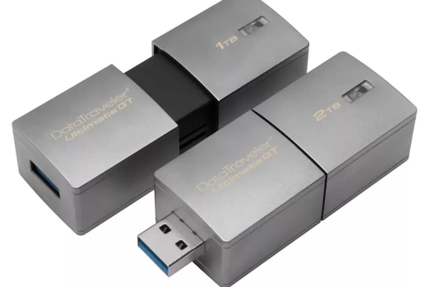 Eng katta xotiraga ega USB-fleshkalar taqdim qilindi
