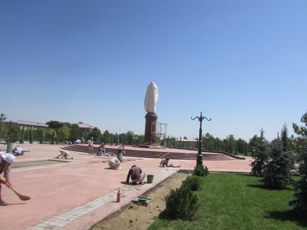 Samarqanddagi Islom Karimov haykali 2 sentabr kuni ochiladi
