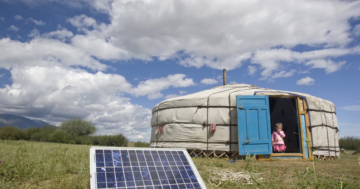 Quyosh energetikasi 2016 yilni rekord natija bilan yakunladi  