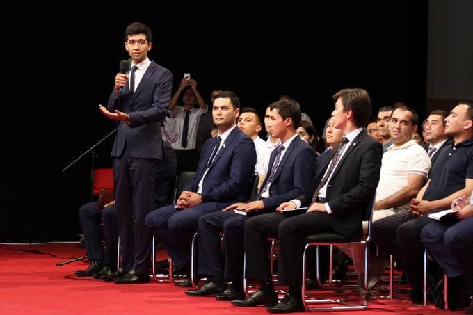 Ijtimoiy tarmoqqa qaytgan eng yosh vazir o‘rinbosari o‘z sahifasida yangi loyiha haqida e'lon qildi