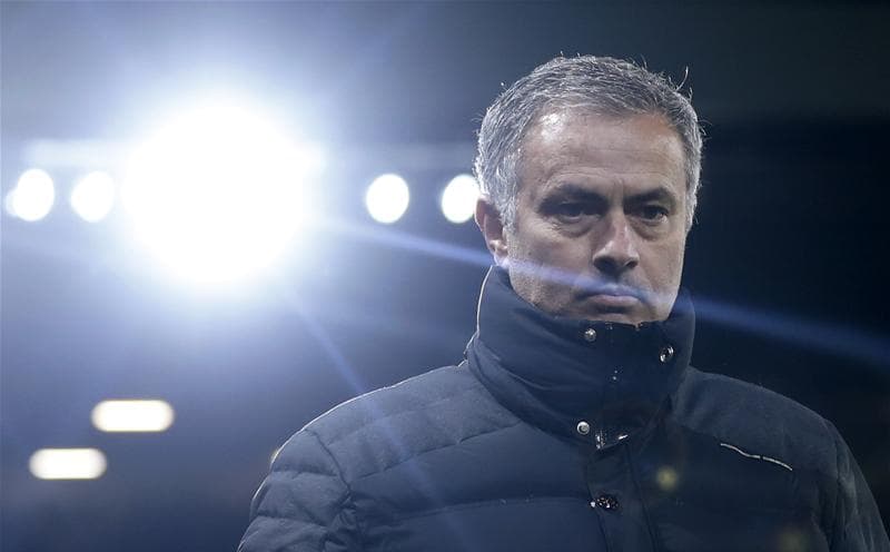 Foto: Mourino o‘yindan keyin futbolchilardan muxlislarga Rojdestvo sovg‘asi berishni so‘radi
