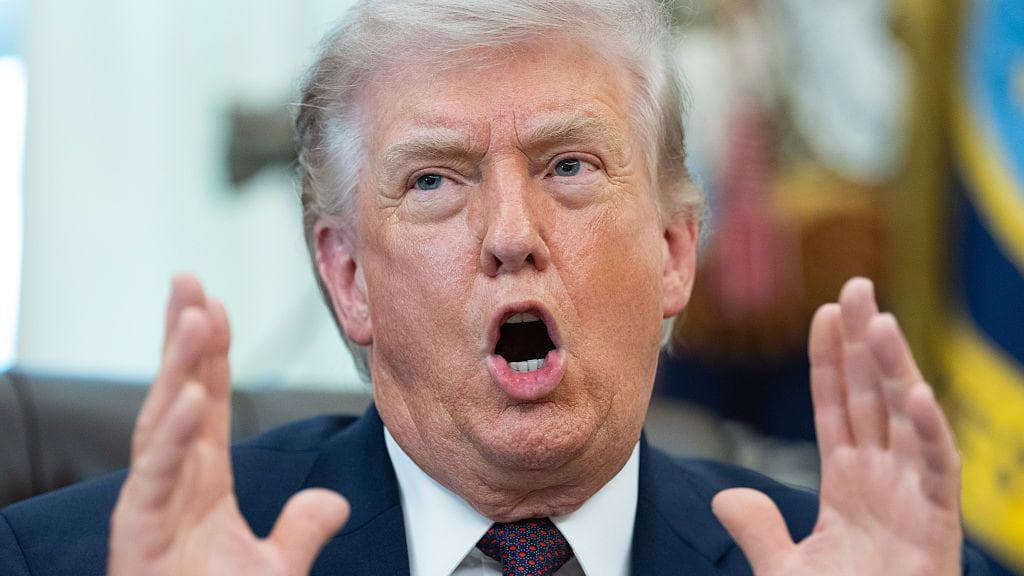 Трамп Эрондан товон пули талаб қилди ва буни музокаралар учун шарт қилиб қўйди