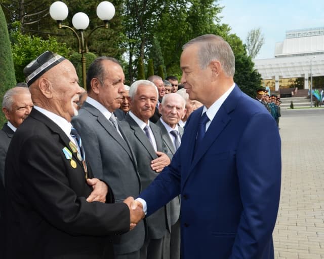 Islom Karimov: "Yon-atrofimizda bo‘layotgan voqealarga daxldorlik hissi bilan yashash, bugungi kunning eng dolzarb masalasidir"