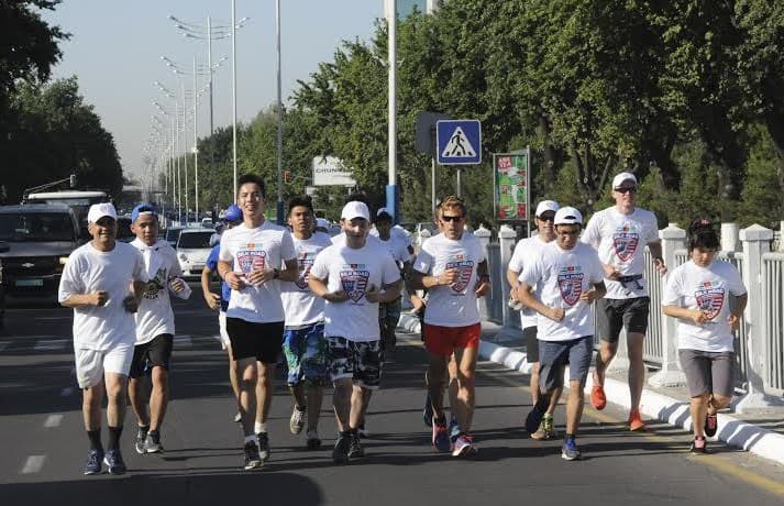 Amerikalik ultra-marafonchi 525 kilometrlik masofani yugurishni Toshkentda boshladi