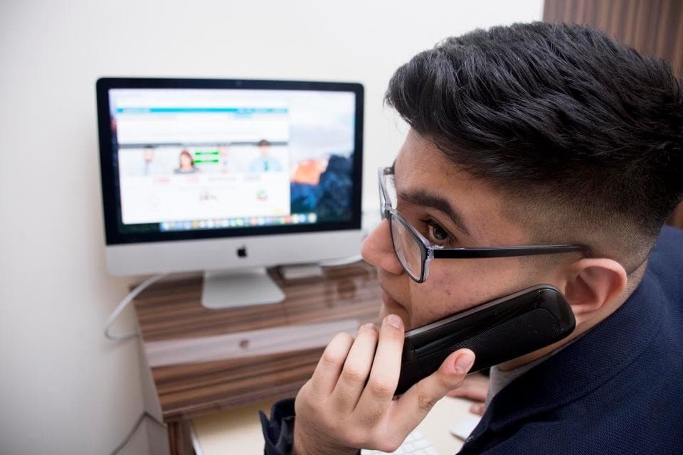 Britaniyalik maktab o‘quvchisi saytini 5 mln funtga sotmadi