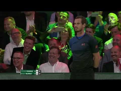 Britaniyalik tennischi Marrey to‘plarni uzatuvchi bola bilan o‘rin almashdi