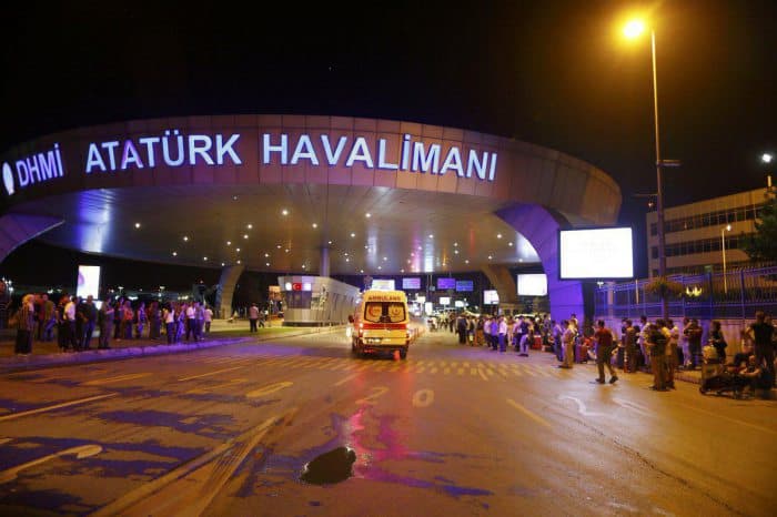 Turkiyada yana bir terakt. Istanbul aeroportida nimalar ro‘y berdi?