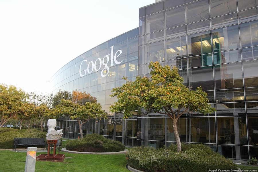 Google kompaniyasining xoldingi aksiyalari narxi 1000 dollardan qimmatlashdi
