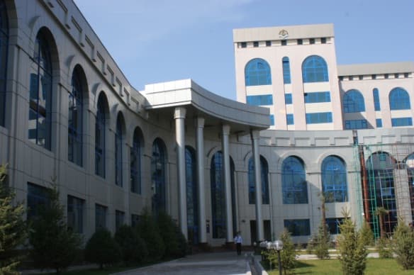 Davlat soliq qo‘mitasi xodimlari soni qisqartirildi