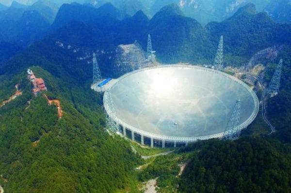 Xitoyda dunyodagi eng katta radioteleskop sayyohlar uchun ochildi