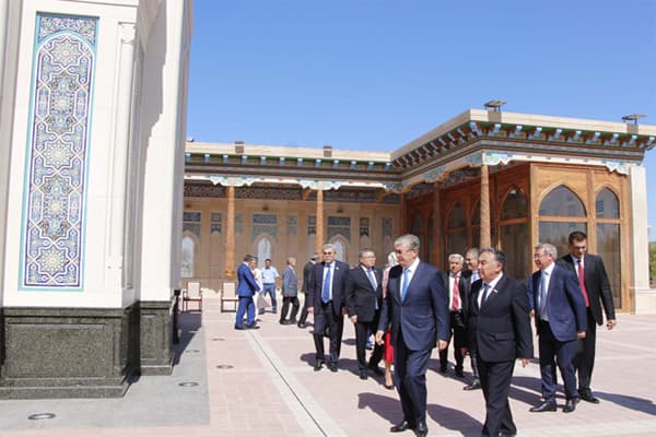 Qozog‘iston parlamenti delegatsiyasi Samarqandga tashrif buyurdi
